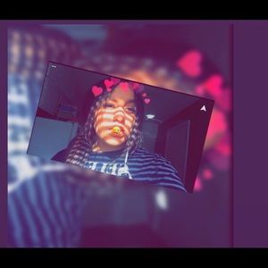 Meet your Posher, Maya